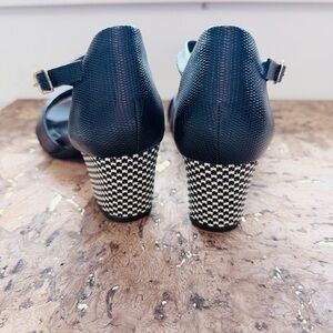Piccadilly Sandals Checkered Textured Chunky Black & White Summer Heels 🔥